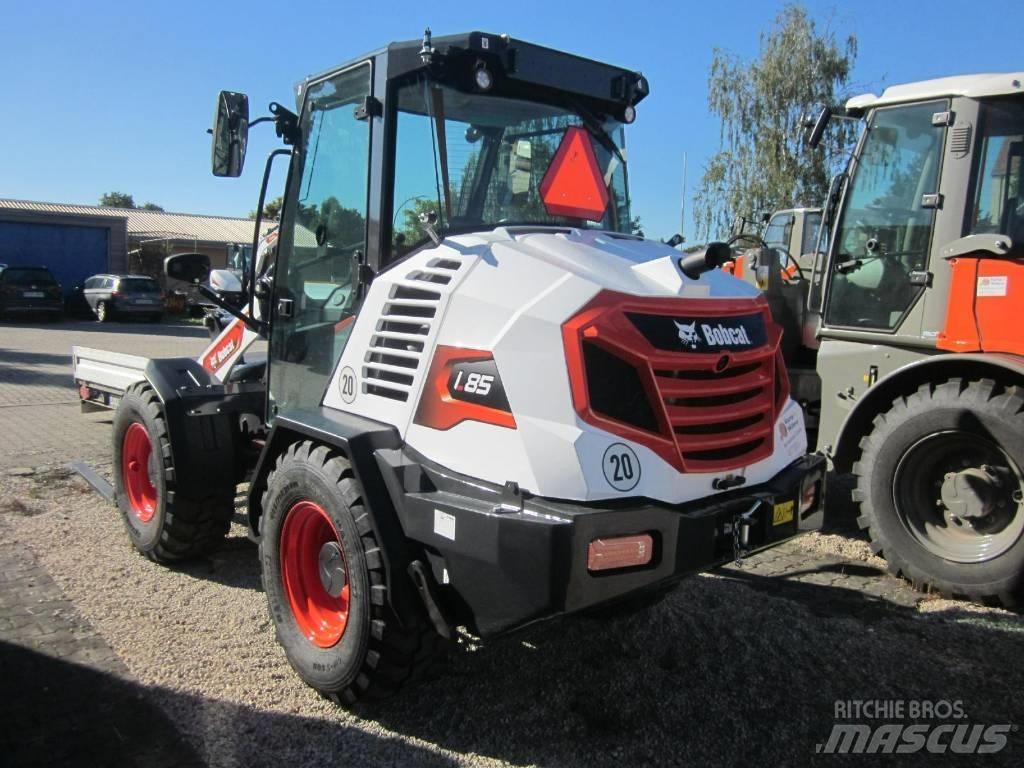 Bobcat L85 Skid steer mini utovarivači