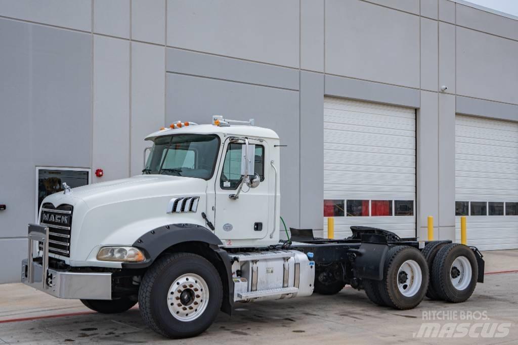 Mack Granite GU 813 Kiperi kamioni