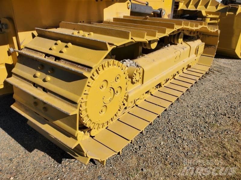 CAT D 6 K 2 LGP Buldožeri guseničari