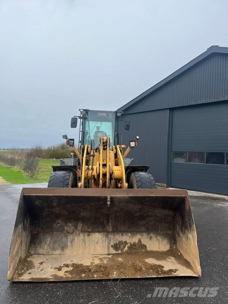 CASE 721 D Utovarivači na točkove