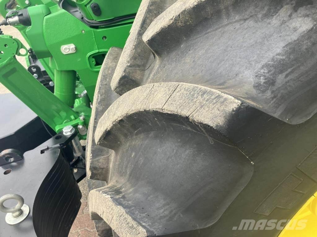John Deere 6M250 Traktori