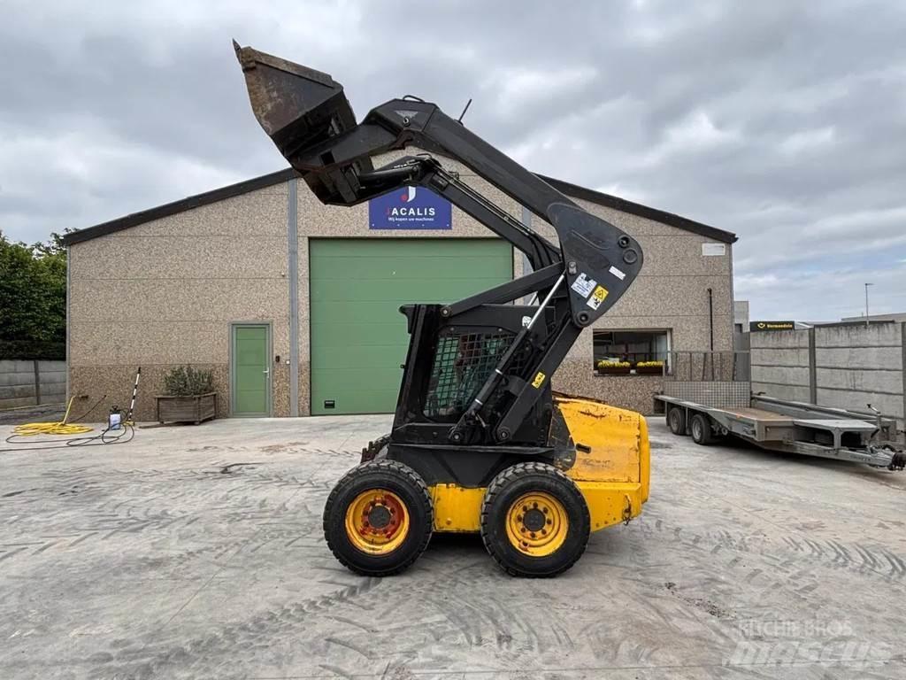 New Holland LS160 Skid steer mini utovarivači