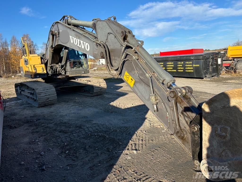 Volvo EC 220 DL Bageri guseničari
