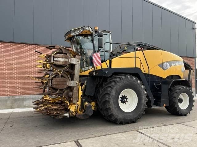 New Holland FR9050 Mašine za stočnu hranu sa sopstvenim pogonom
