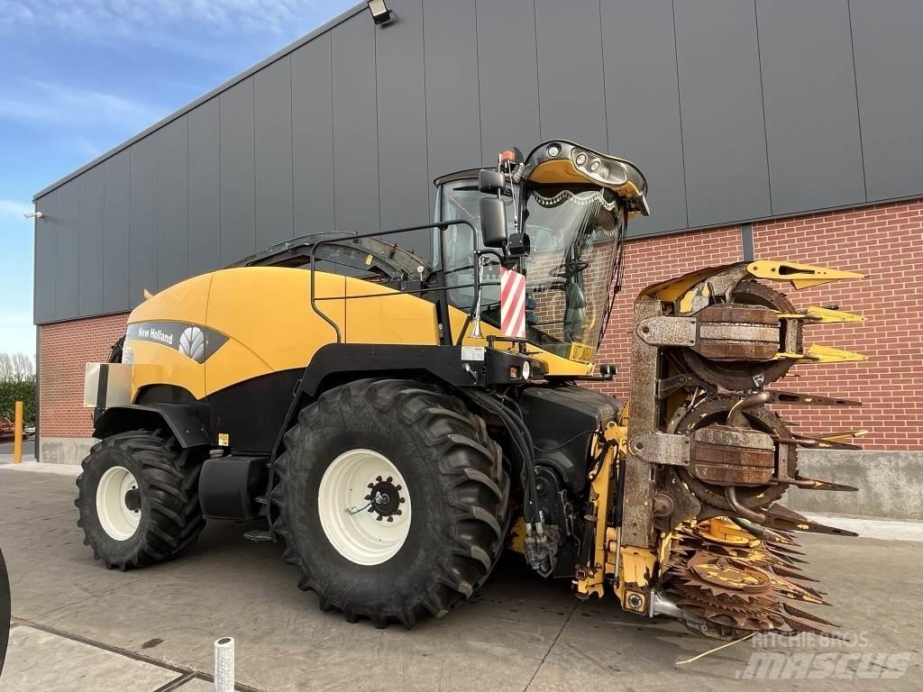 New Holland FR9050 Mašine za stočnu hranu sa sopstvenim pogonom