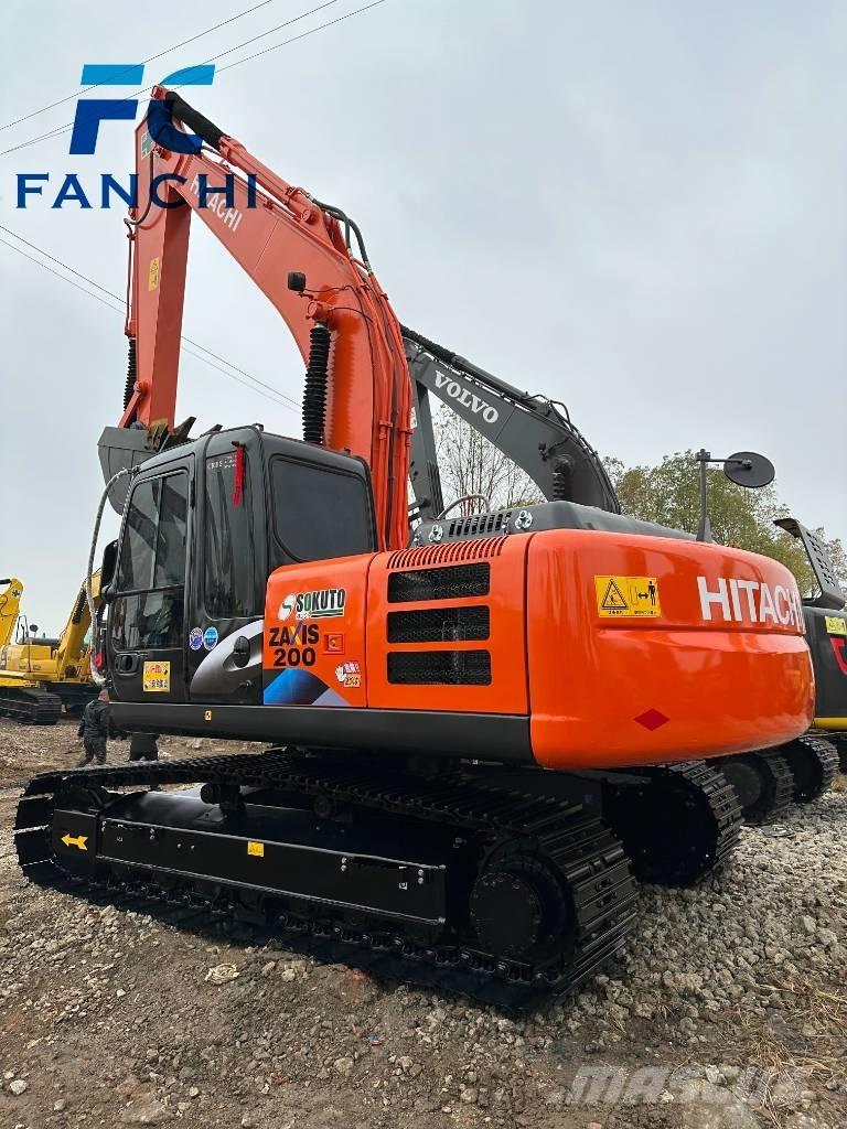 Hitachi zx200 Bageri guseničari