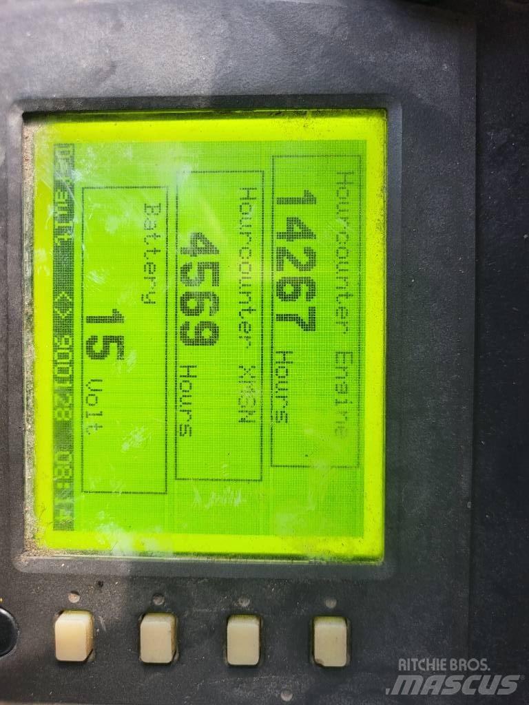 CAT 554 Forvarderi