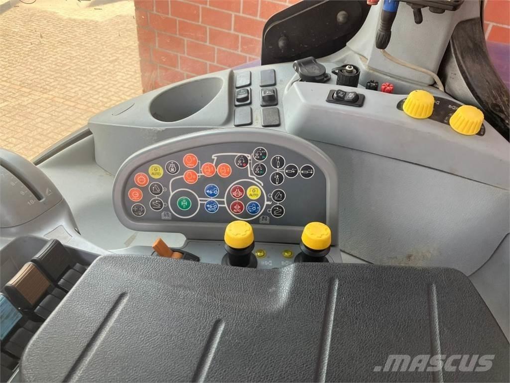 New Holland T7.315 Traktori
