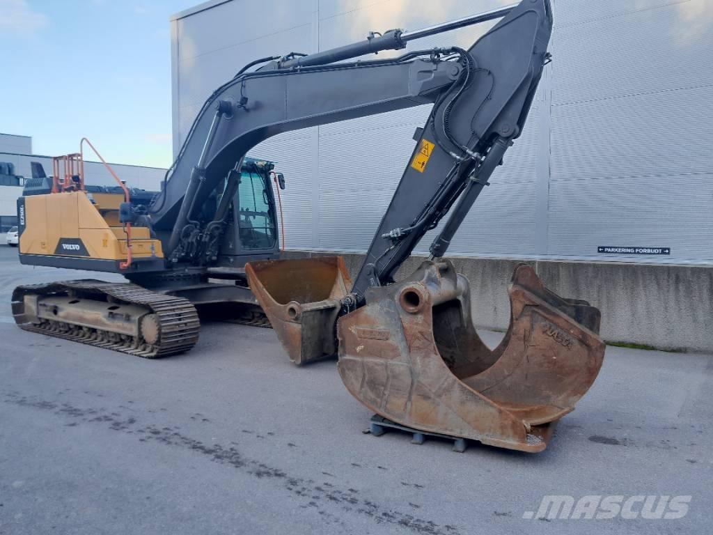 Volvo EC250EL Bageri guseničari