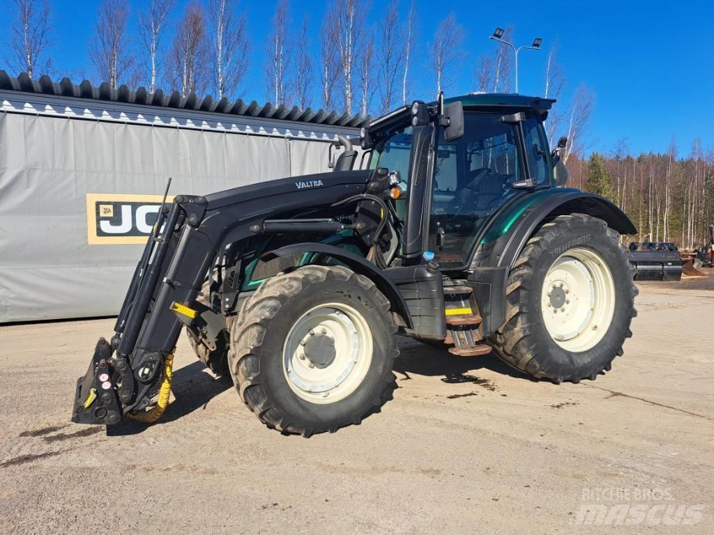 Valtra N 154 E Traktori