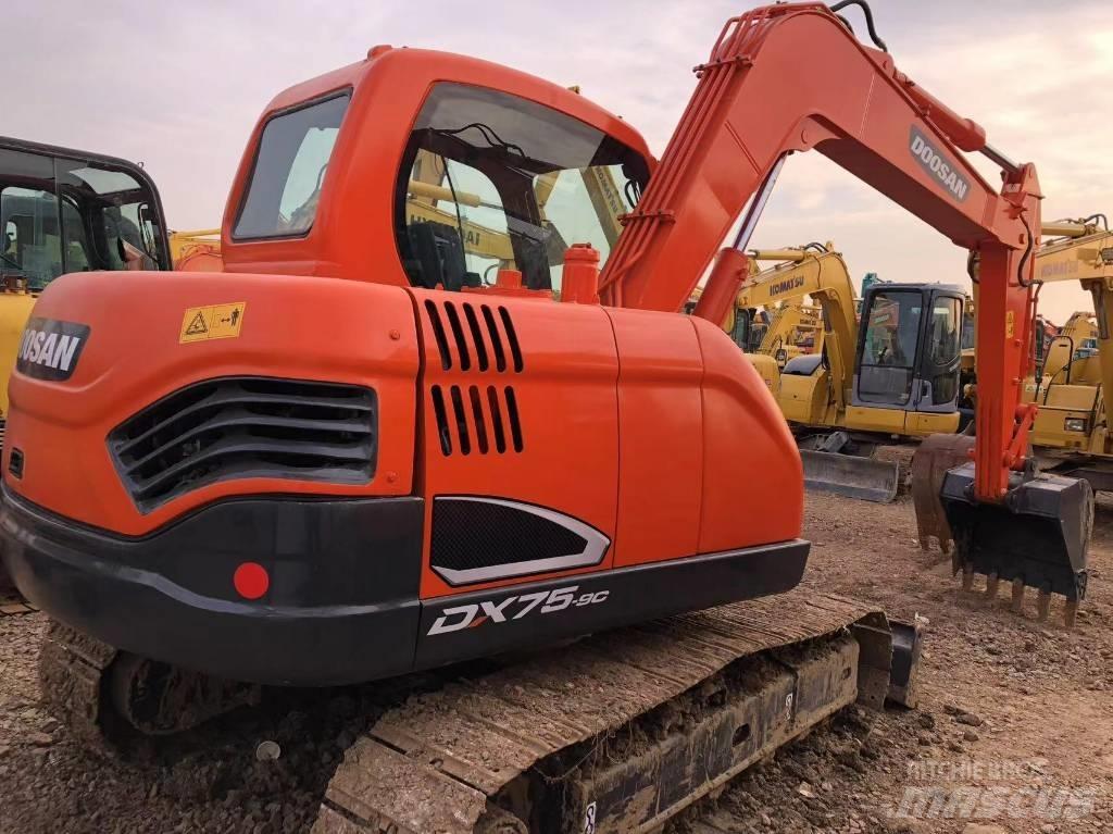 Doosan 75-9c Bageri guseničari