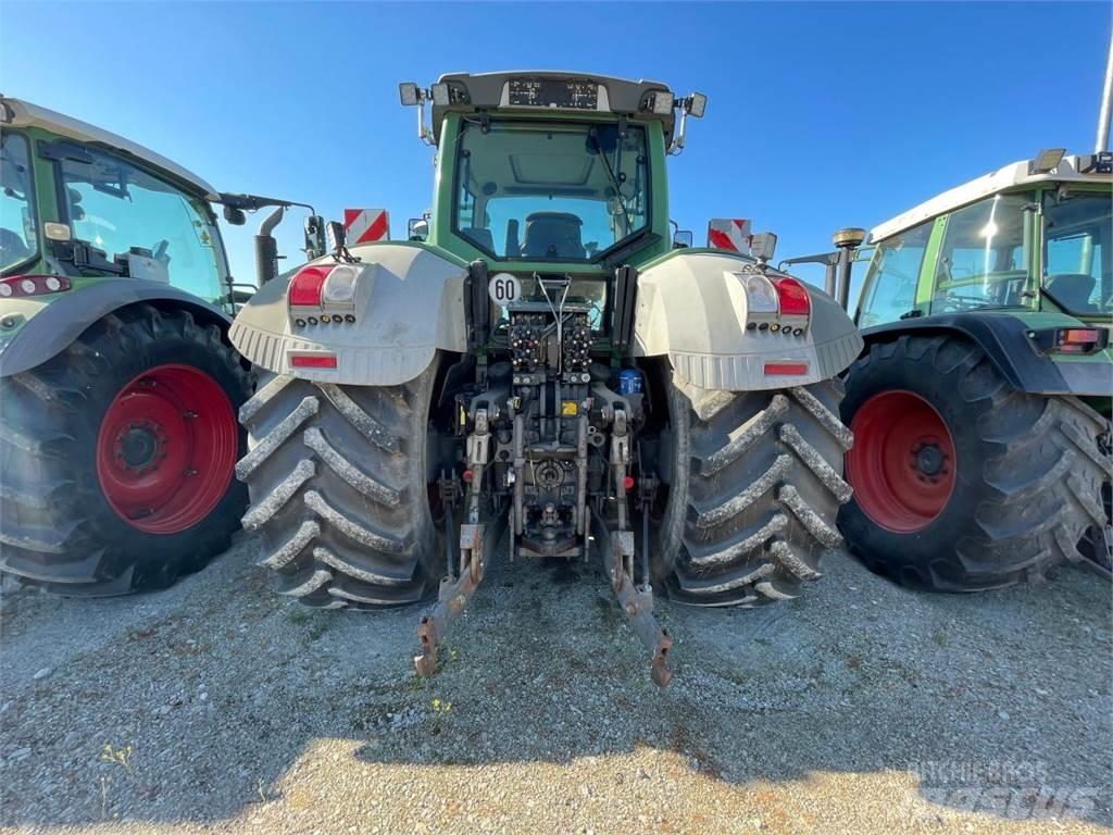 Fendt 933 Vario Traktori