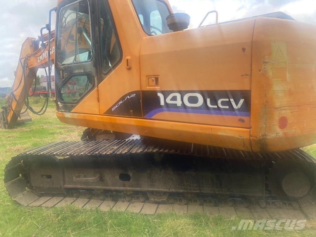 Doosan DX 140 Bageri točkaši