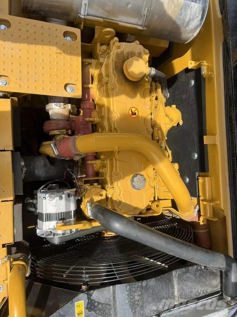 CAT 325d Bageri guseničari