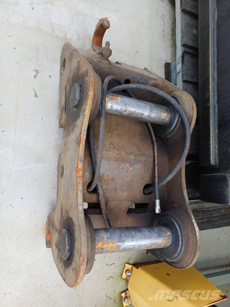 Volvo EW 160 B Wheeled excavators