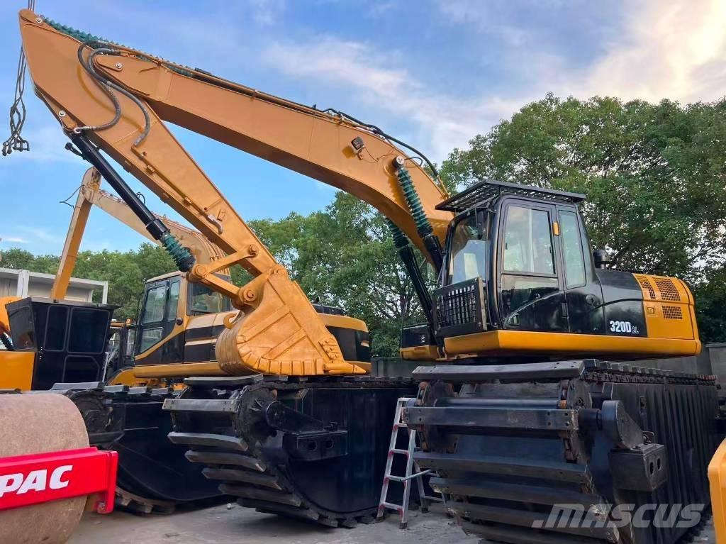 CAT 320 D2 Polovni amfibijski bageri