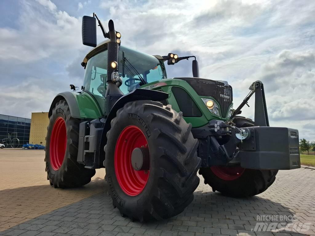 Fendt 724 Profi Traktori