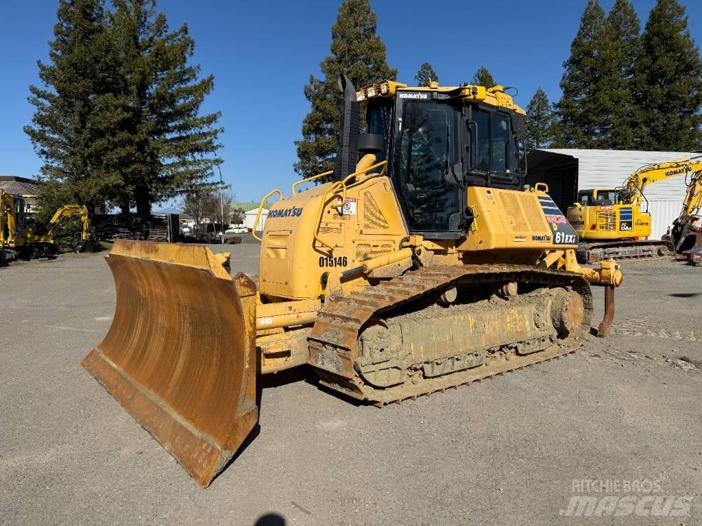 Komatsu D61EXi-24 Buldožeri guseničari
