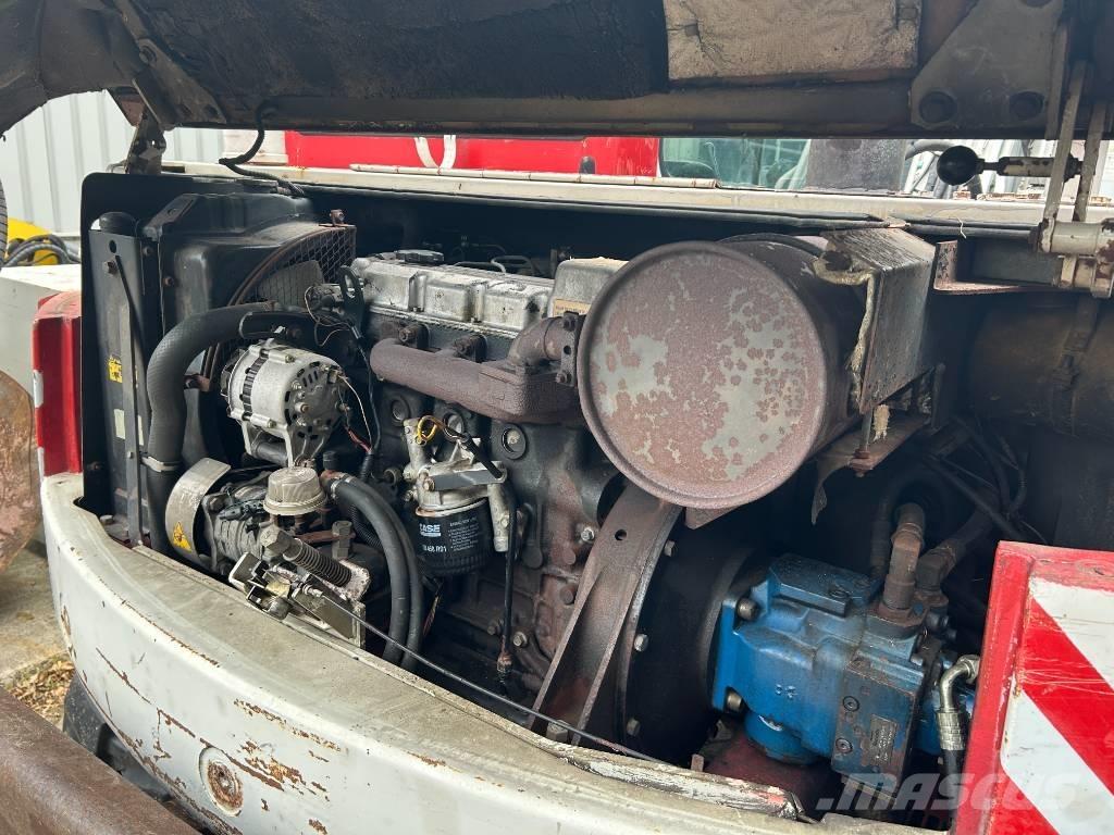 Takeuchi TB070 Mini bageri < 7t