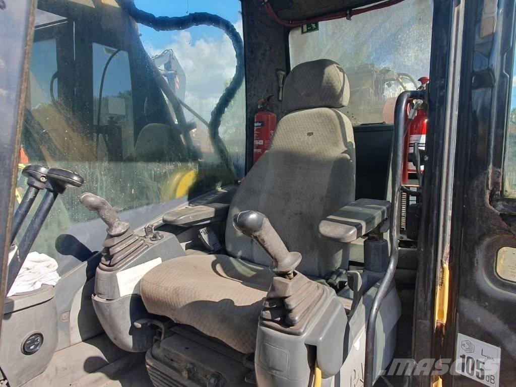 CAT 330 D L Polovni bageri sa dugom rukom