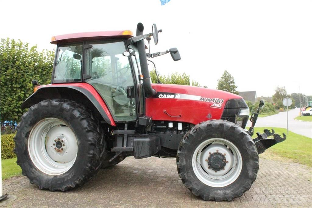 Case IH MXM130 Traktori