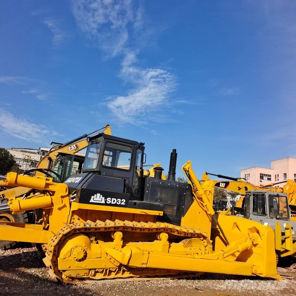 Shantui SD 32 Bageri guseničari