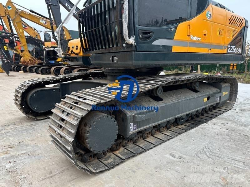 Hyundai 225LC-9S Bageri guseničari