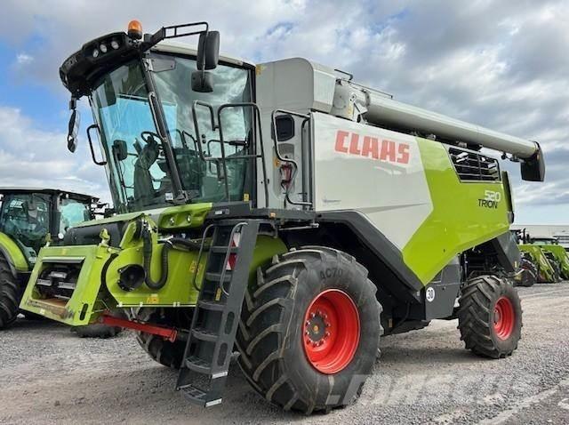 CLAAS TRION 520 Kombajni