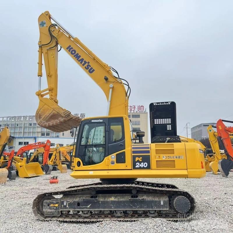 Komatsu PC240 Bageri guseničari