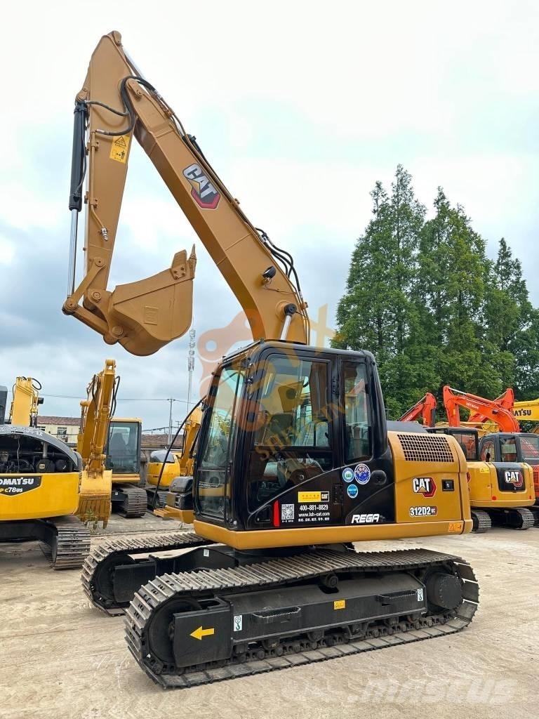 CAT 3152D Bageri guseničari