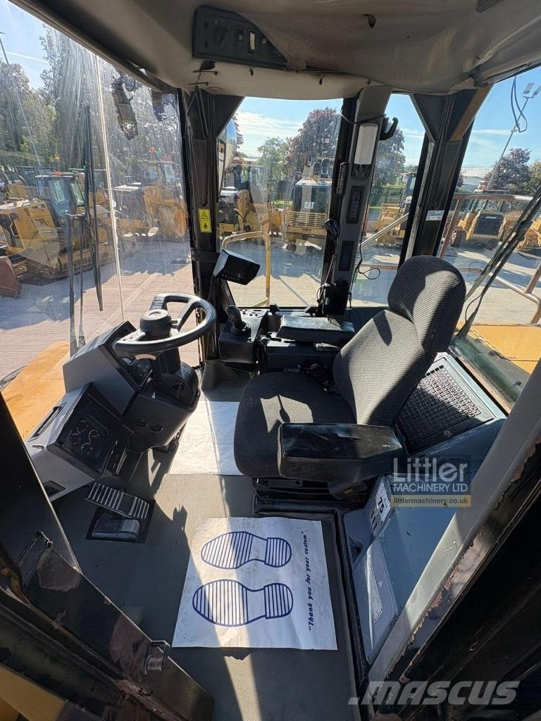 CAT 824 H Buldožeri na točkovima