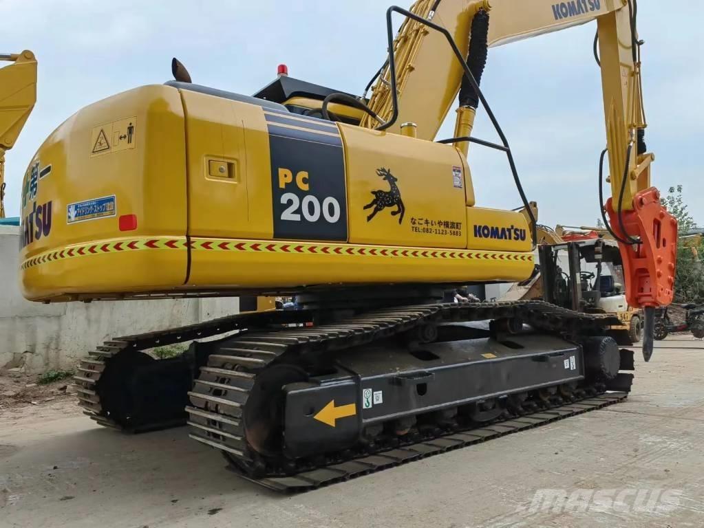 Komatsu PC 200-7L Bageri guseničari