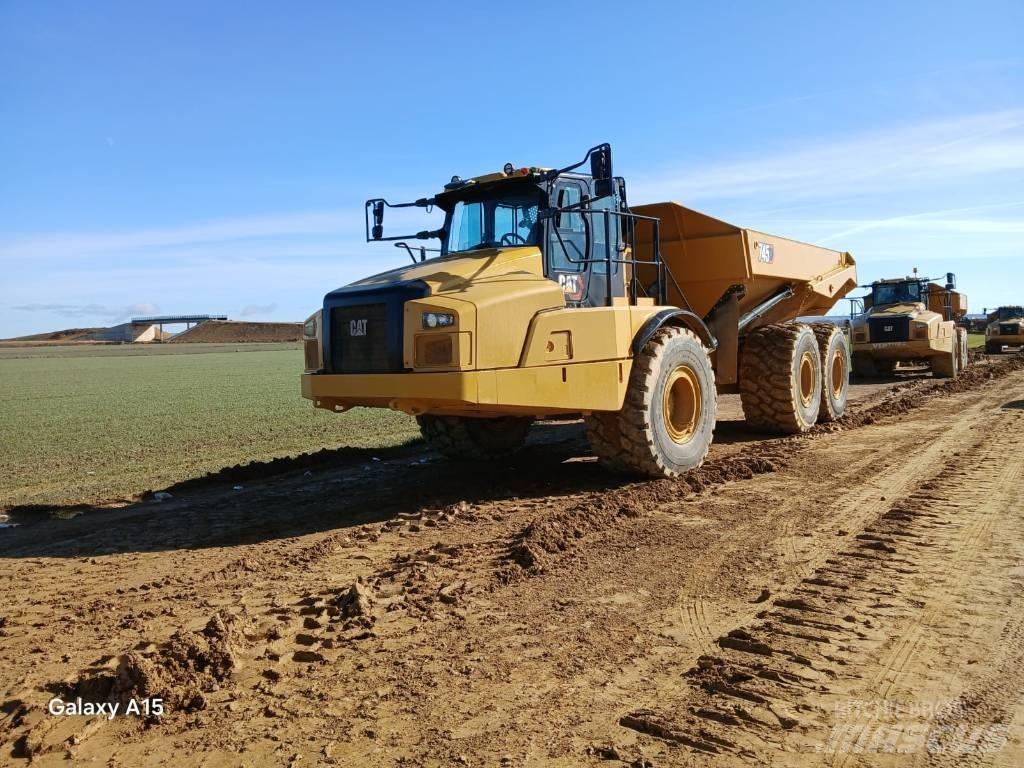 CAT 745 Zglobni damperi