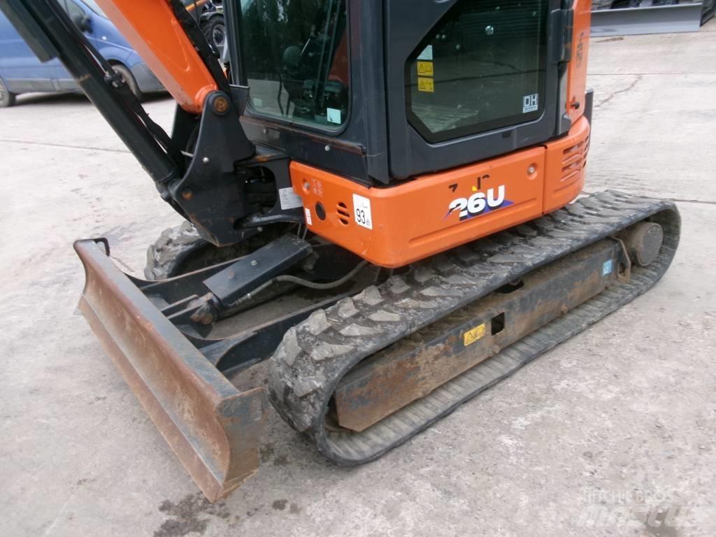 Hitachi 26U Mini bageri < 7t
