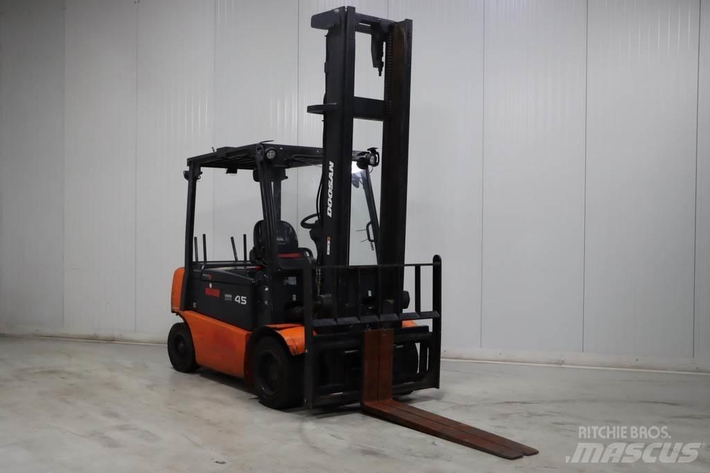 Doosan B45X-5 Električni viljuškari