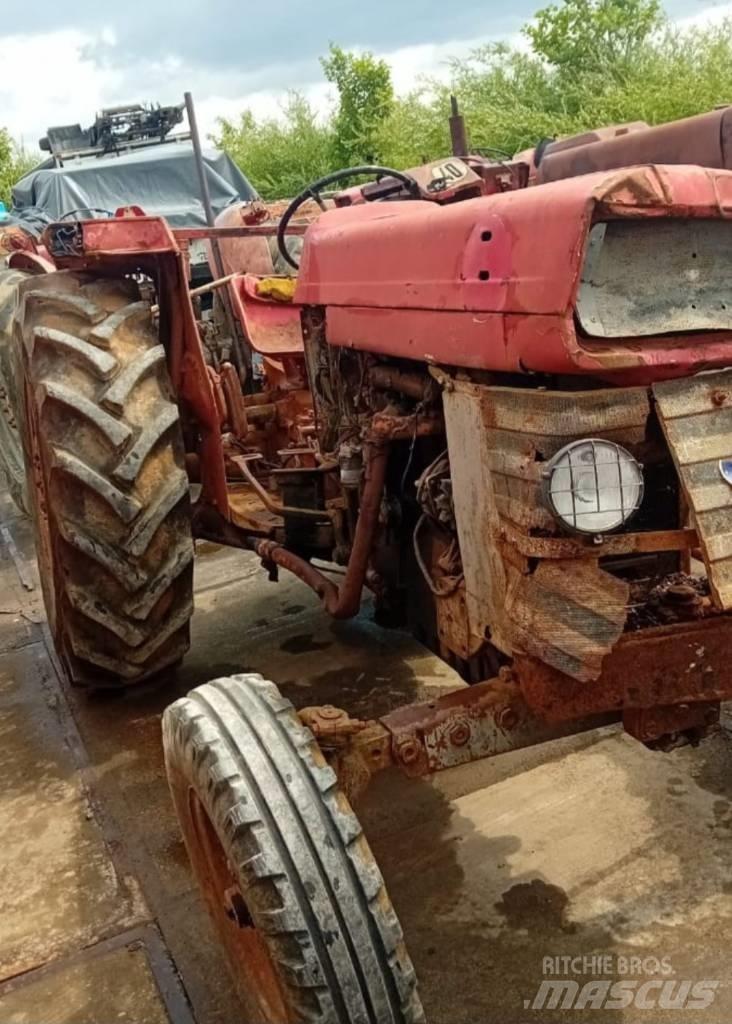 Massey Ferguson 165 Traktori