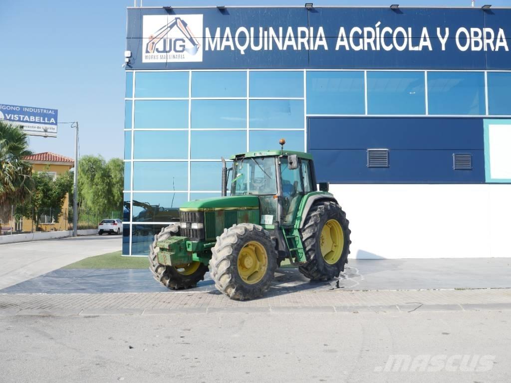 John Deere 6800 Traktori
