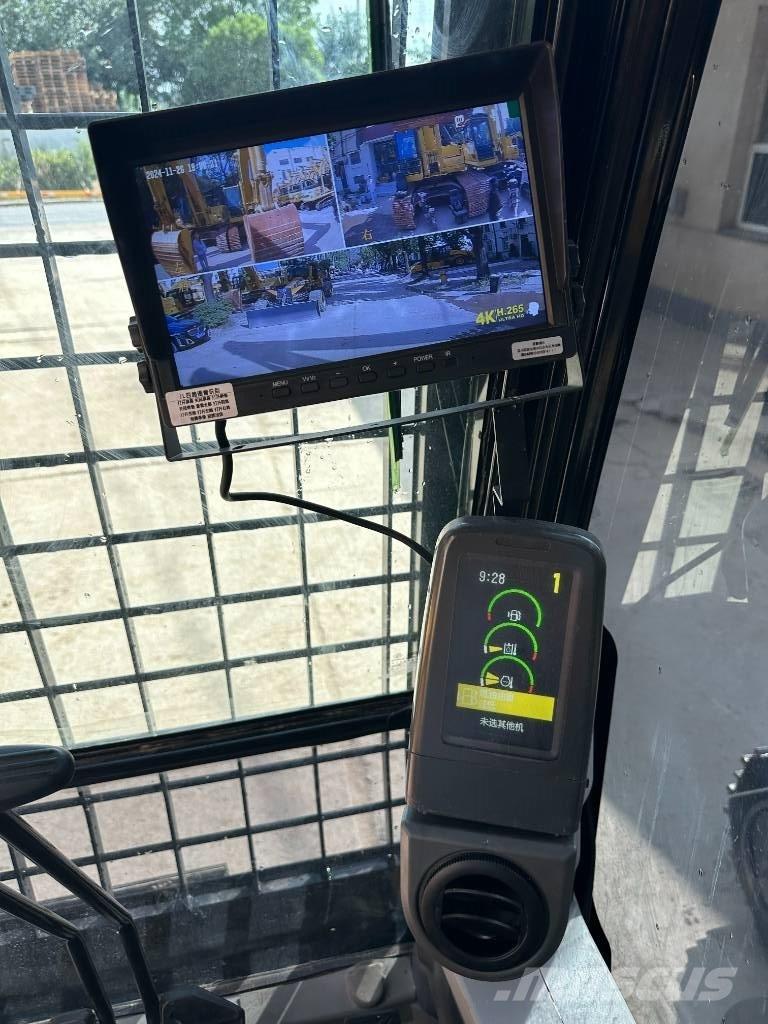 CAT CAT320D Midi bageri 7t – 12t