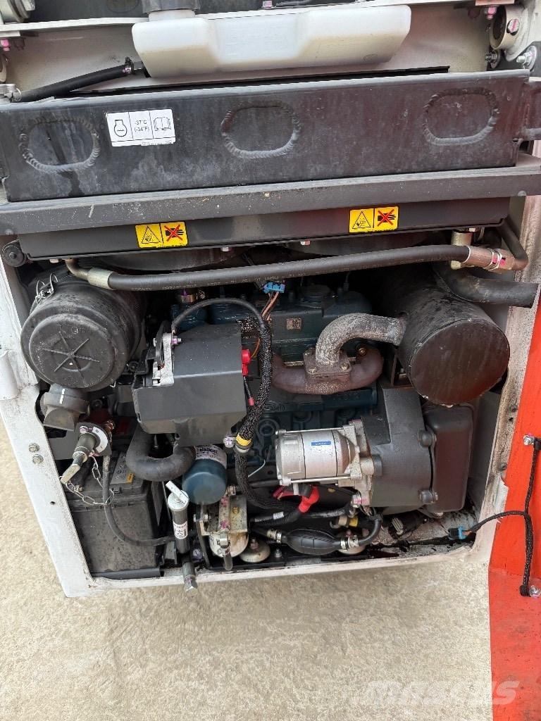 Bobcat S70 Skid steer mini utovarivači