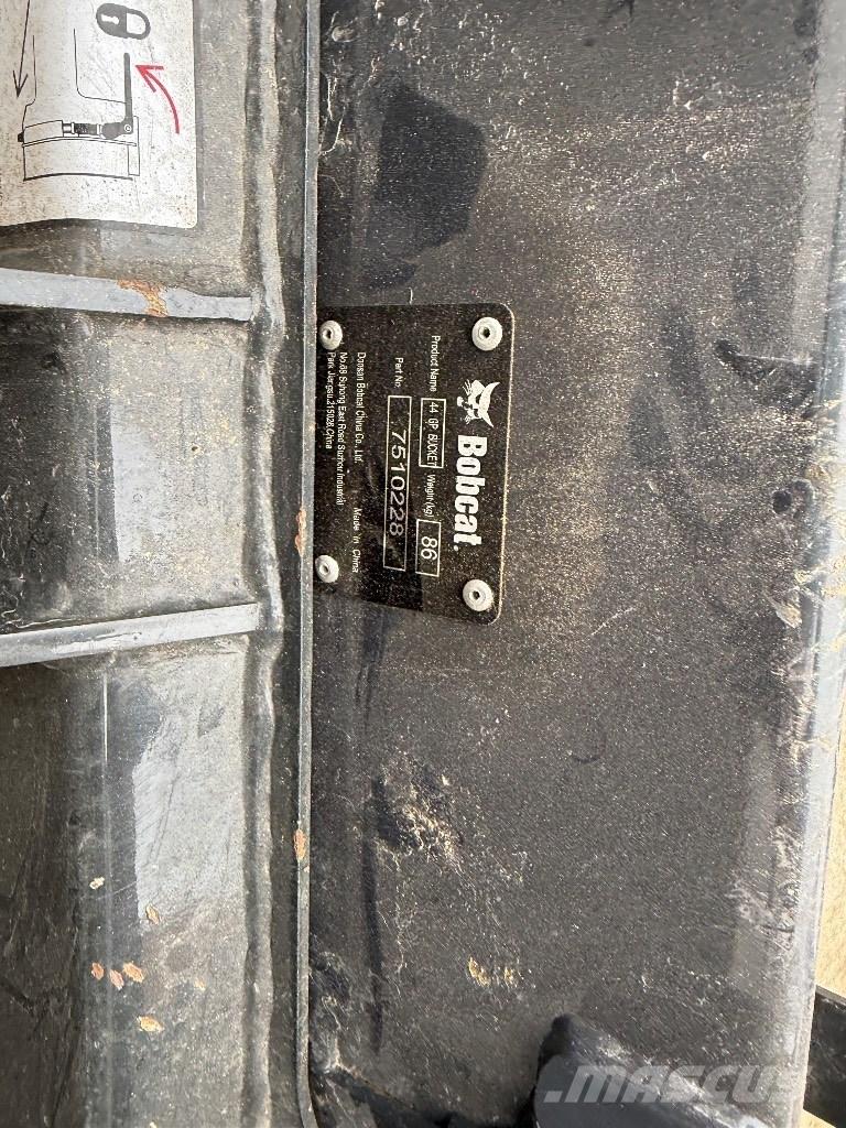 Bobcat S70 Skid steer mini utovarivači