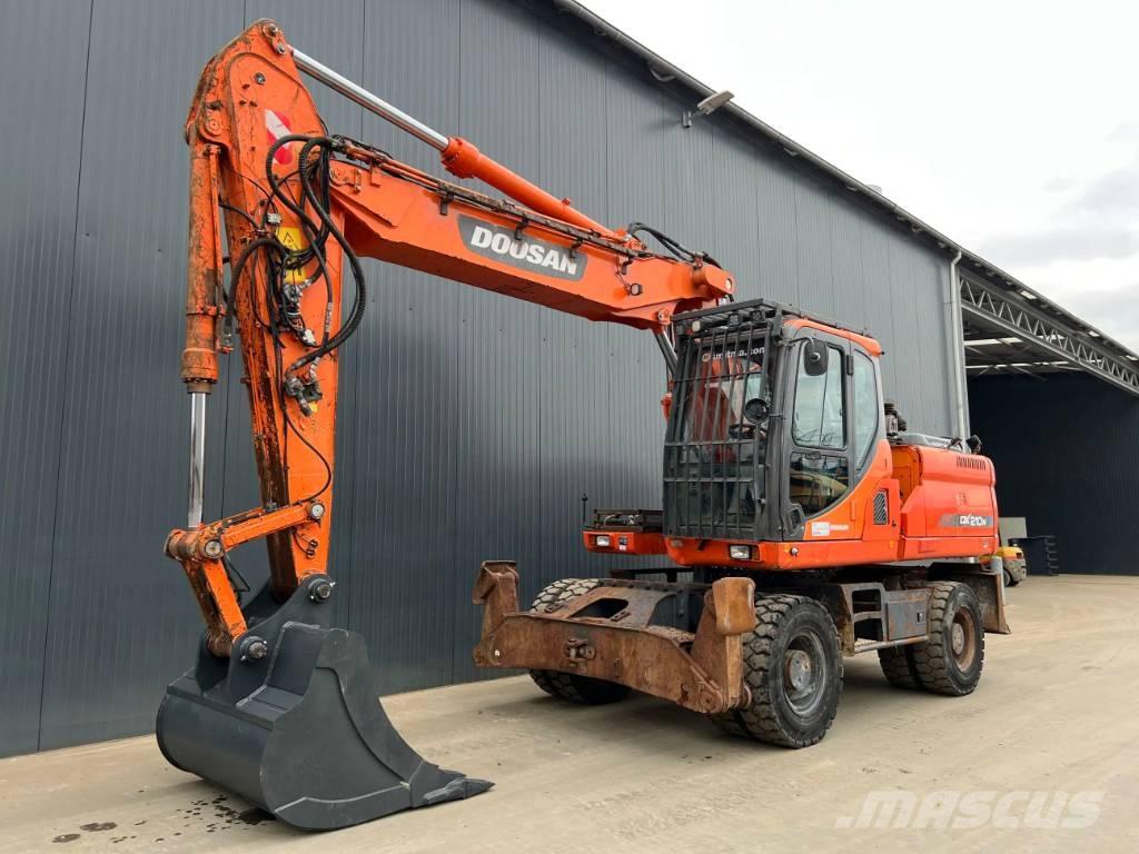 Doosan DX210W Bageri točkaši