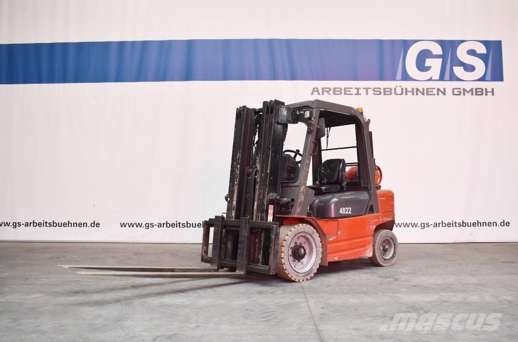 Manitou CG 30 P Plinski viljuškari