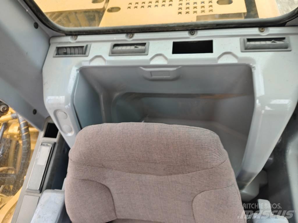 CAT 320 C L Bageri guseničari