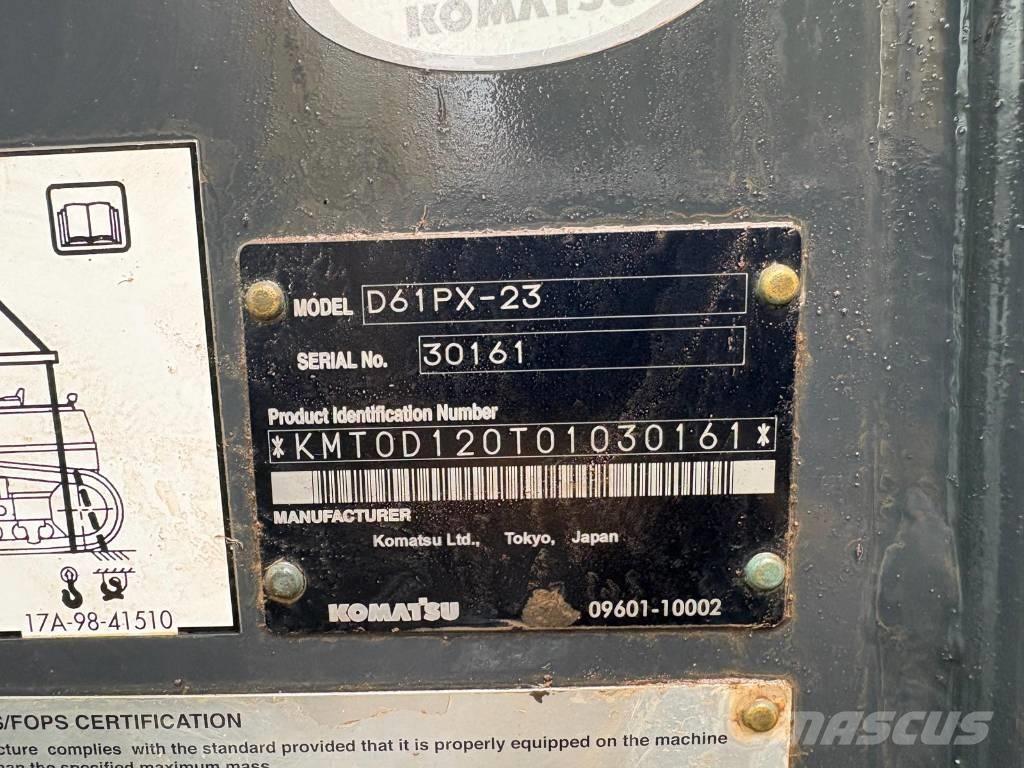 Komatsu D 61 PX-23 Buldožeri guseničari