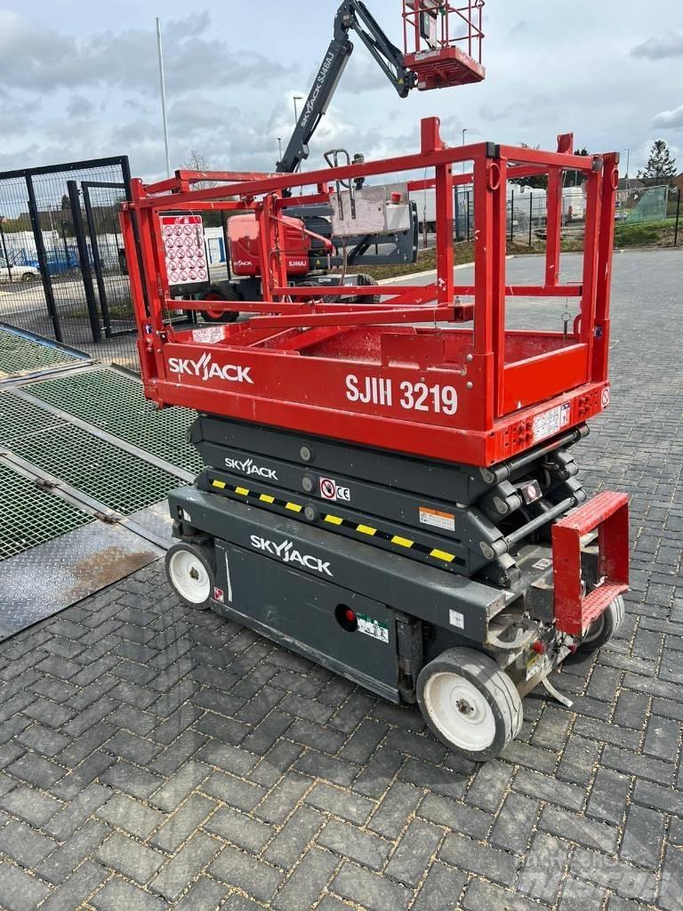 SkyJack SJ 3219 Makazaste platforme