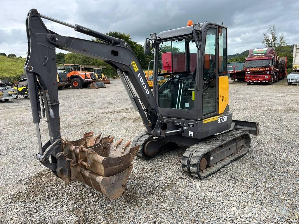 Volvo ECR 25 D Mini bageri < 7t