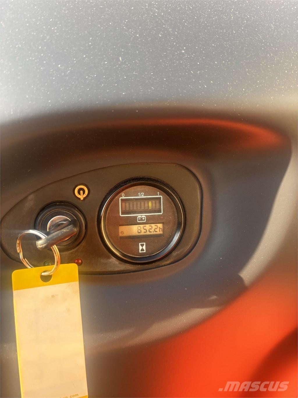 Linde L 16 Ručni električni viljuškar