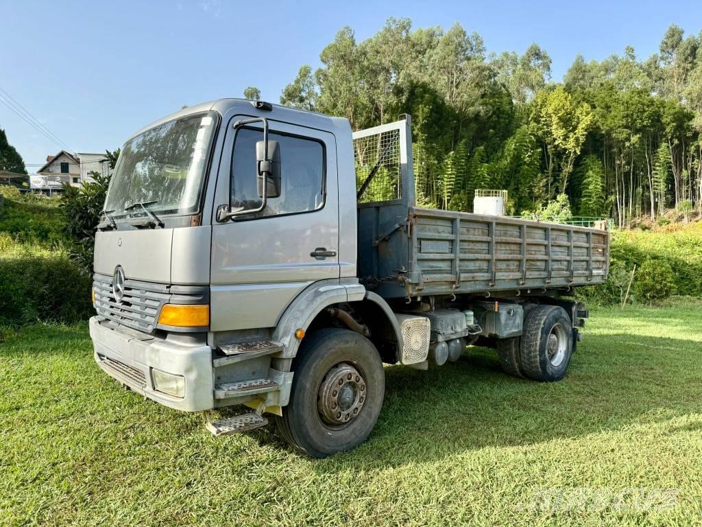 Mercedes-Benz 1828 Kiperi kamioni