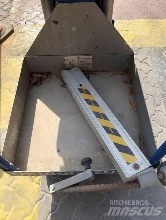 UpRight UL25AC Ostali kranovi i platforme