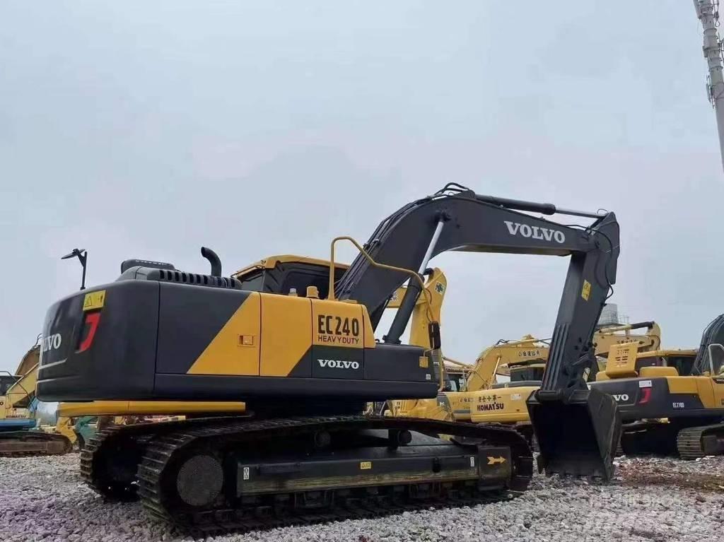 Volvo EC240 Bageri guseničari